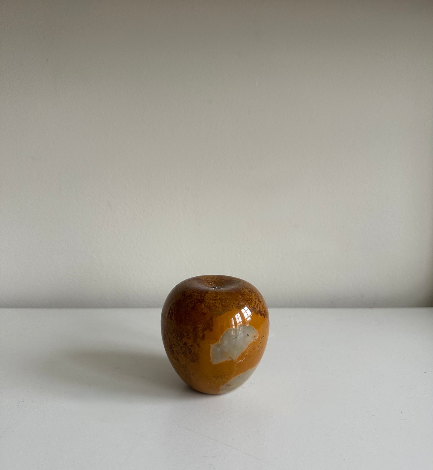 Vintage Onyx Apples - Individually Priced