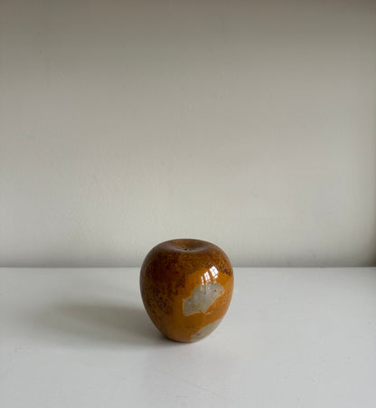 Vintage Onyx Apples - Individually Priced