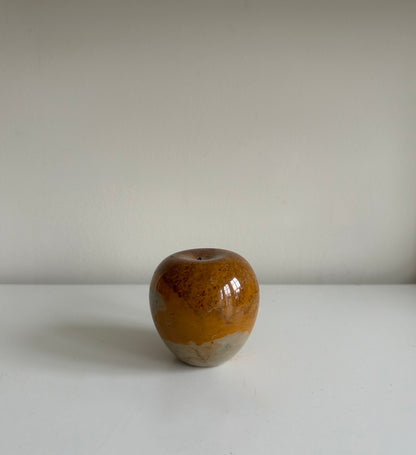 Vintage Onyx Apples - Individually Priced