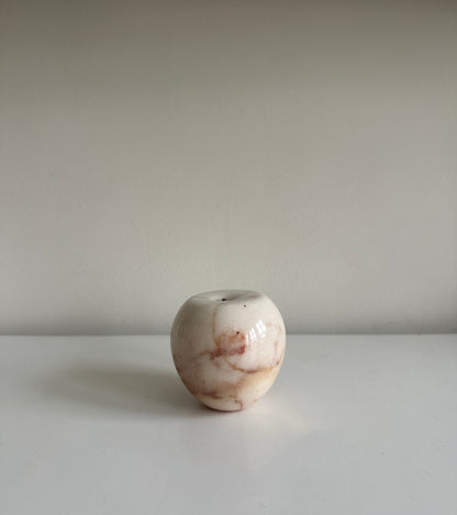 Vintage Onyx Apples - Individually Priced