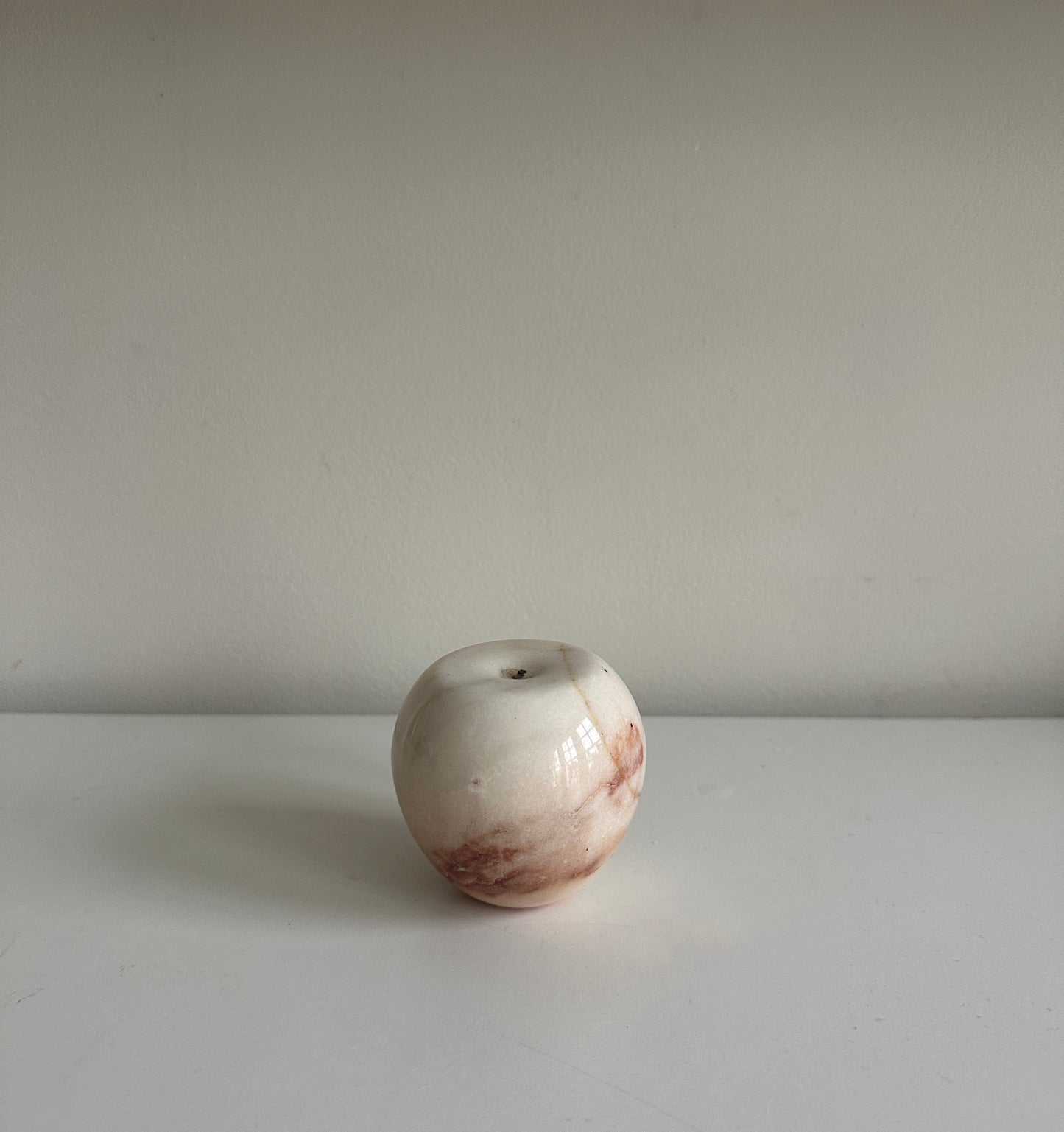 Vintage Onyx Apples - Individually Priced