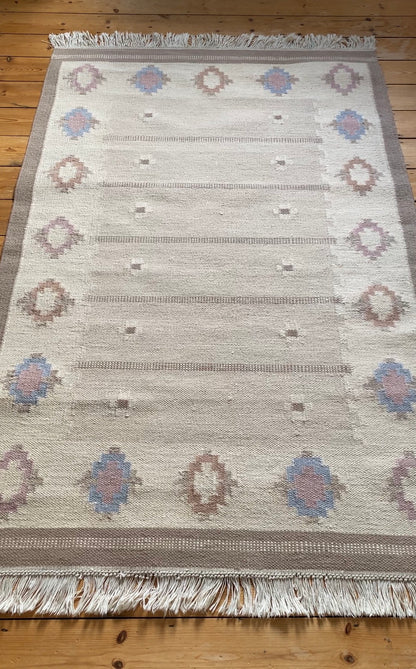 Vintage Swedish Medium Flatweave Röllakan Rug
